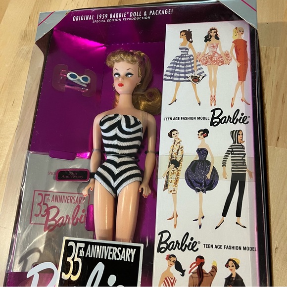 NEW In Box! Original 1959 Barbie Doll & Package - Picture 2 of 5